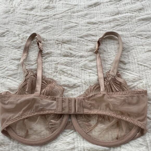 Wacoal Luxe Rare Beauty Nude Embroidered Underwire Bra 36DD - Picture 4 of 9